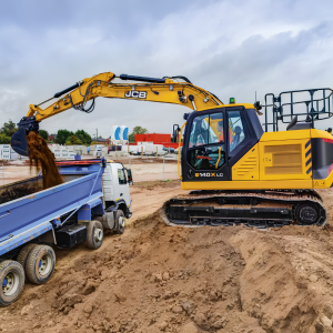 Tracked Excavator - 14T